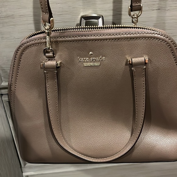 Brown kate spade crossbody bag! - Picture 3 of 5